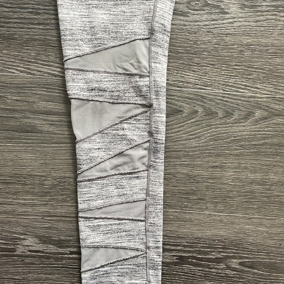 Sz14 Ivivva by Lululemon Grey tech mesh High Rise Leggings EUC - Picture 4 of 9